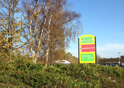 Tree cutting at Asda in Goole