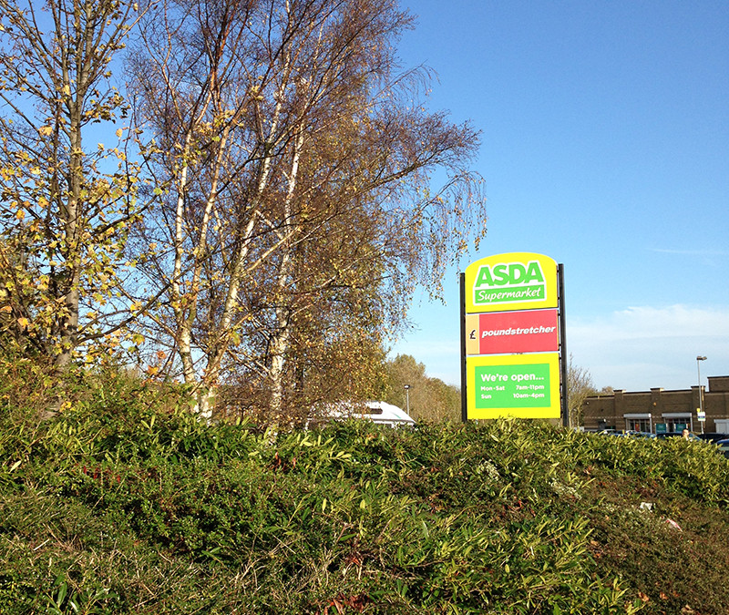 Tree cutting at Asda in Goole